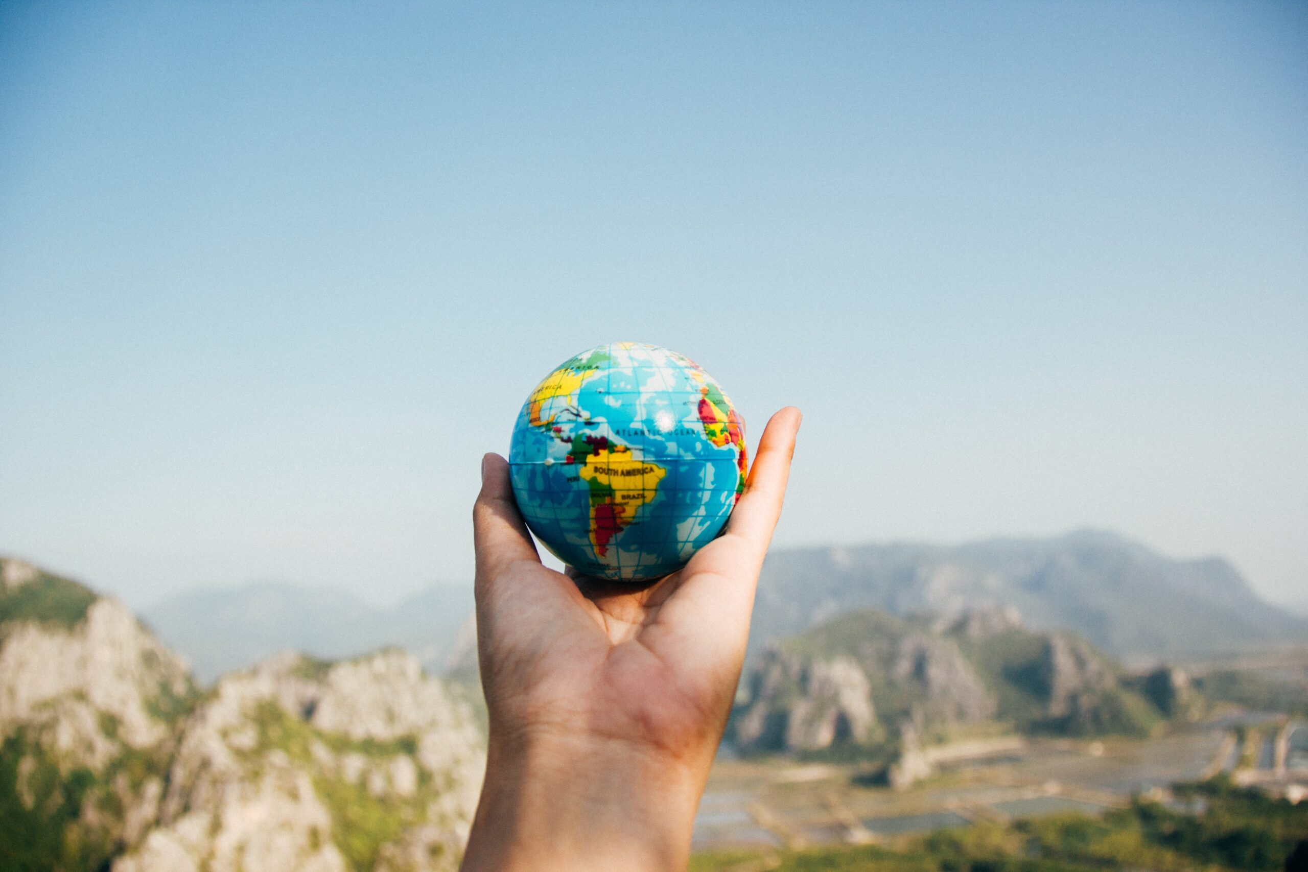 How to Start Your Own Business Importing Goods from China and Selling Them with Huge Profit in the U